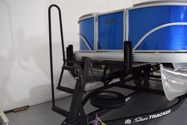 Sun Tracker Party Barge 20 DLX - 2026