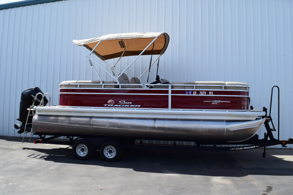 Sun Tracker Party Barge 22 XP3 - 2025