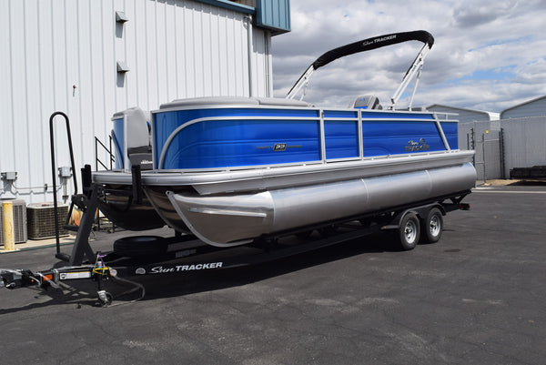Sun Tracker Party Barge 22 RF DLX XP3 - 2026