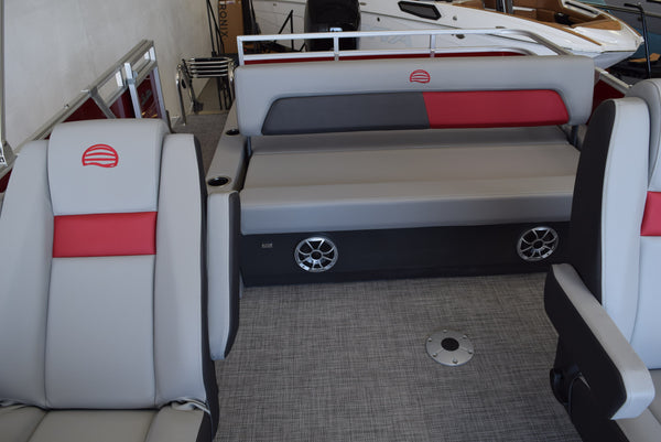 Sun Tracker Party Barge 22 RF DLX - 2026