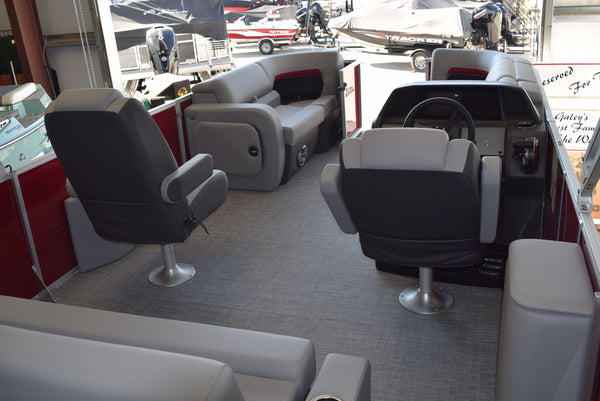 Sun Tracker Party Barge 22 RF DLX - 2026