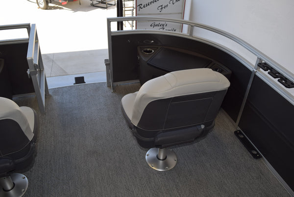 Sun Tracker Fishin' Barge 22 DLX - 2026