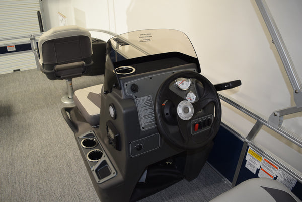 Sun Tracker Bass Buggy 18 DLX - 2026