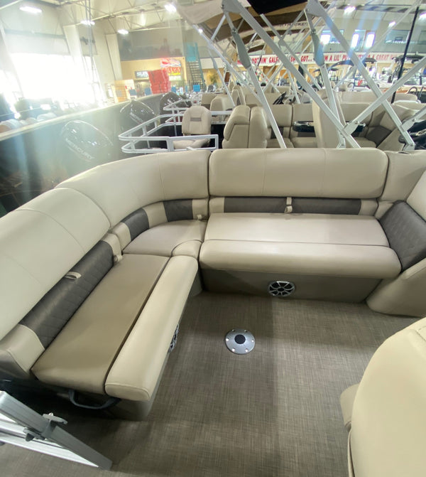 Sun Tracker Party Barge 20 DLX - 2024