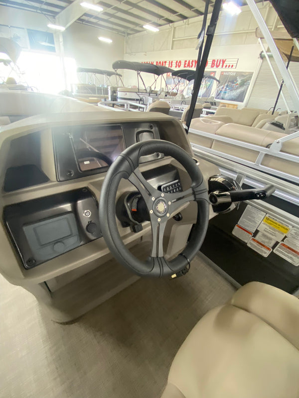 Sun Tracker Party Barge 20 DLX - 2024